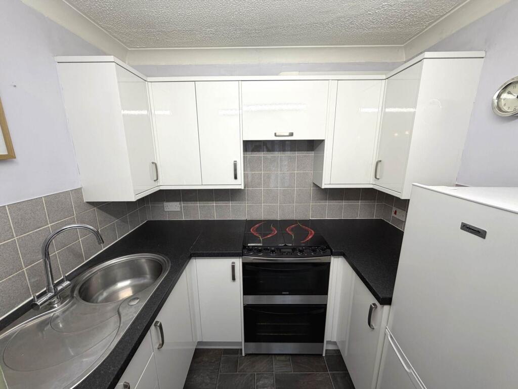 Apartment in Exeter - View 5