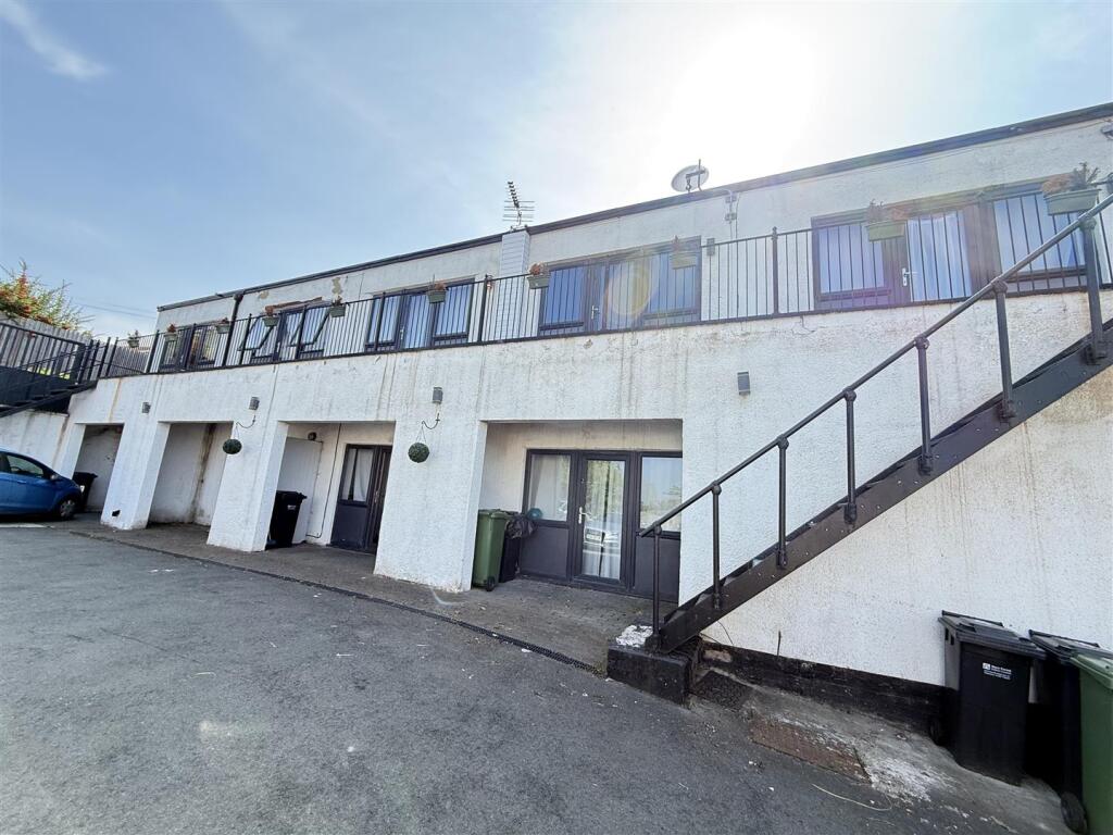 Main image of property: 5 Woodchester42 Broad StreetKidderminster