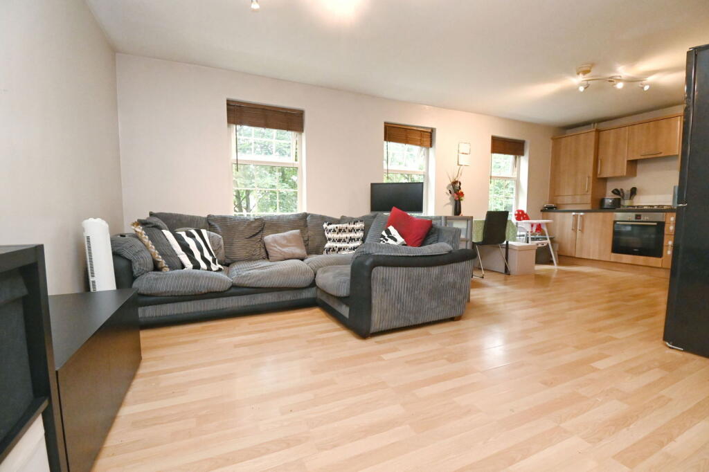 Apartment in Barnsley, South Yorkshire - View 4