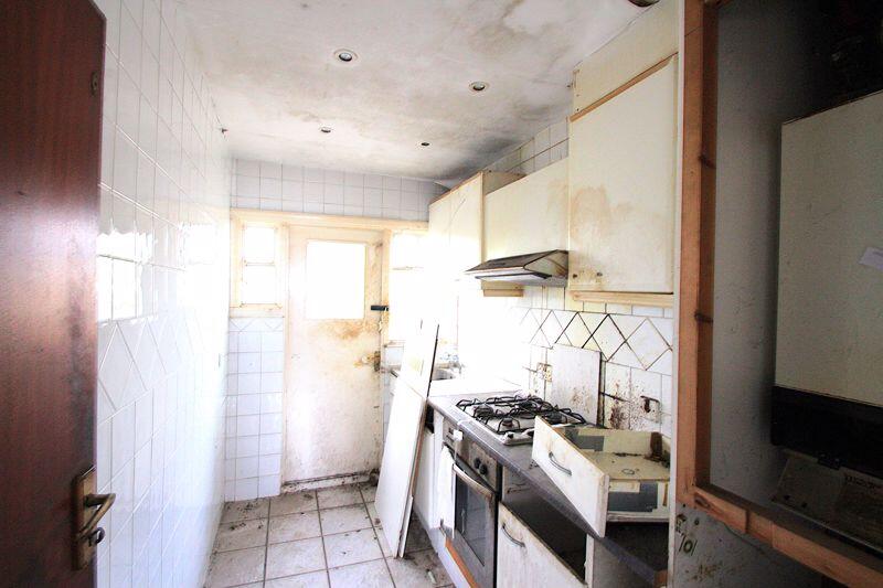 22, Thistledene Avenue, Harrow photo 4