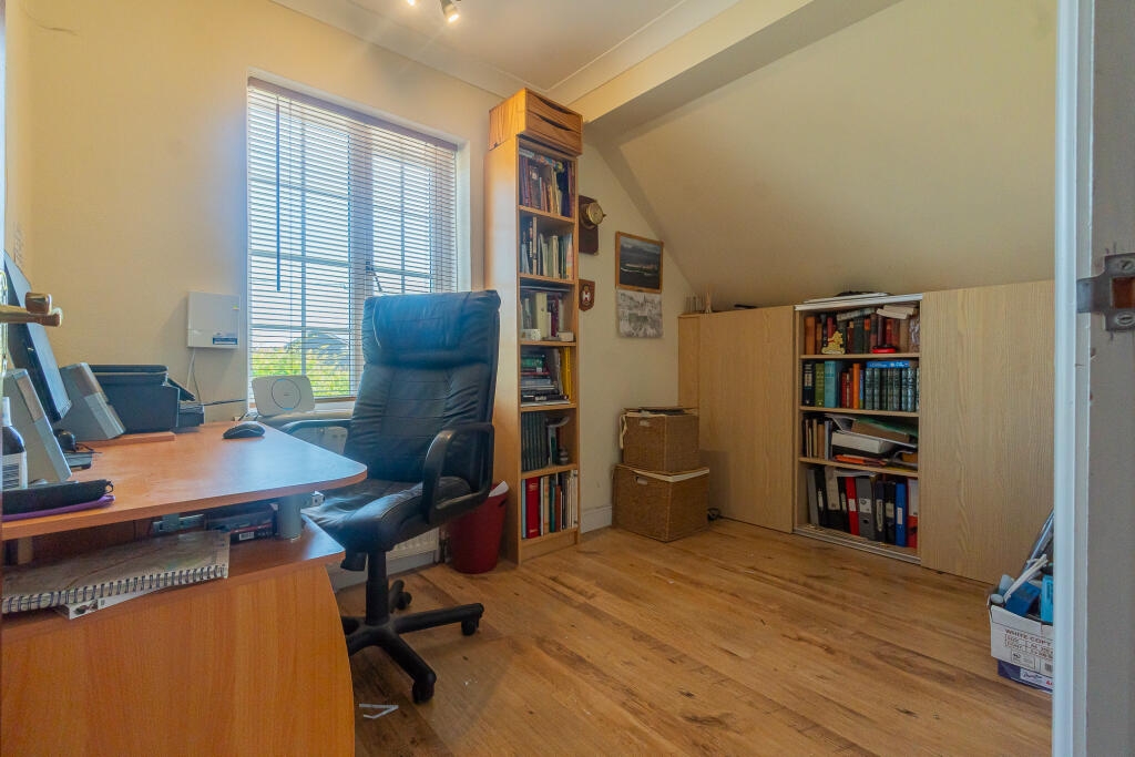 House in Southampton - View 5