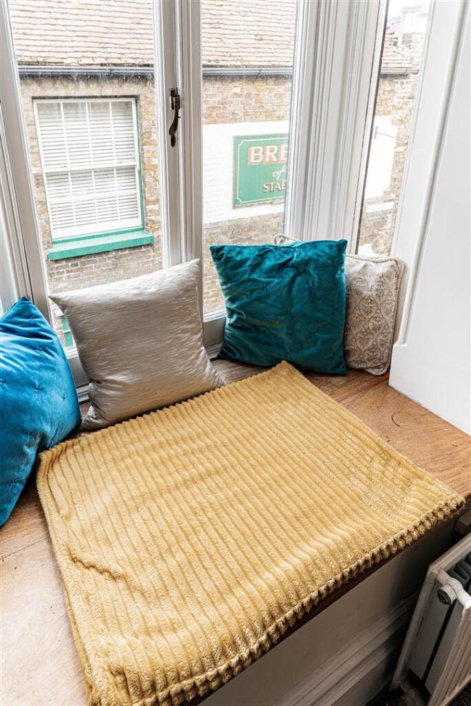 Apartment in Canterbury - View 5