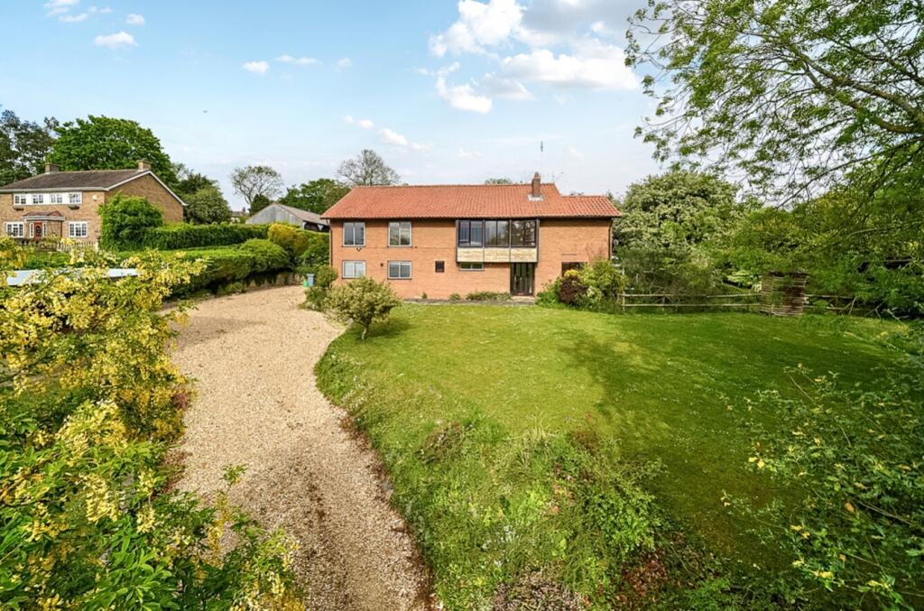 Main image of property: High Street, Ropsley, Grantham, Lincolnshire, NG33