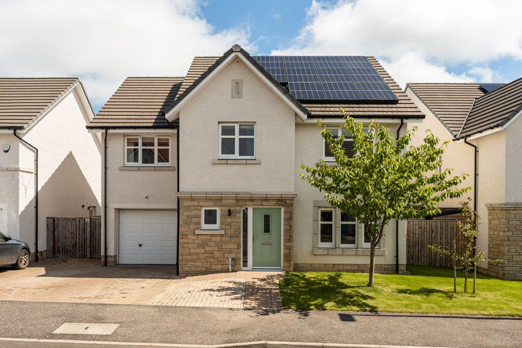 4-bed detached on 10 Ramslack Street, Balerno, EH14 5FE, £625,000