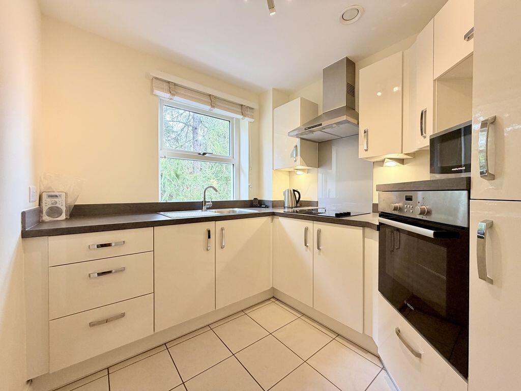 Apartment in Newport - View 5
