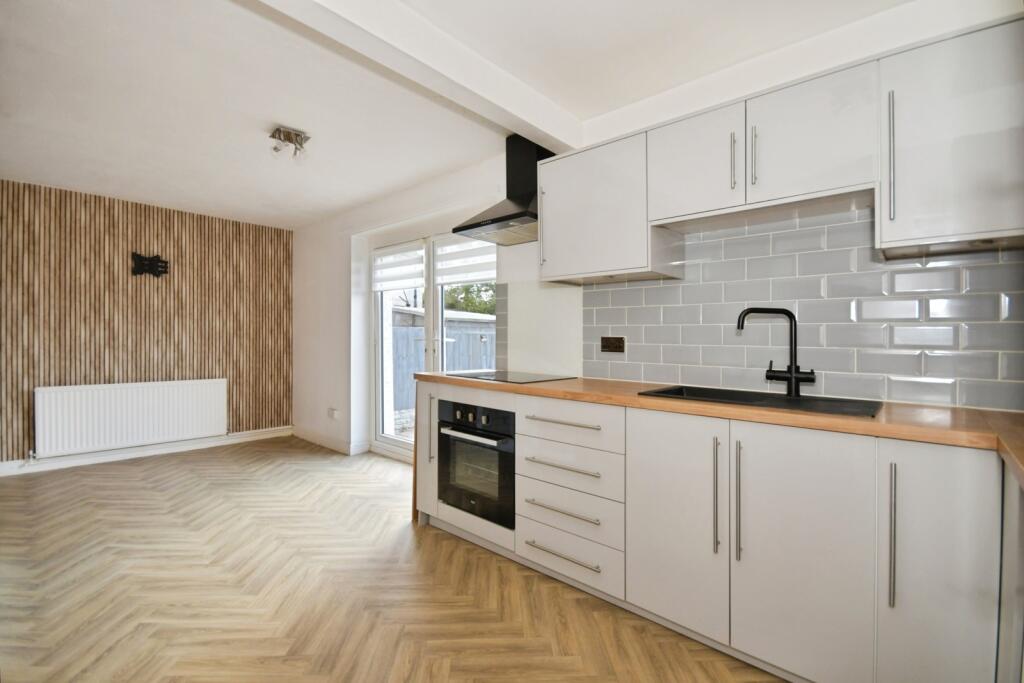 House in Chesterfield, Staveley CP - View 5