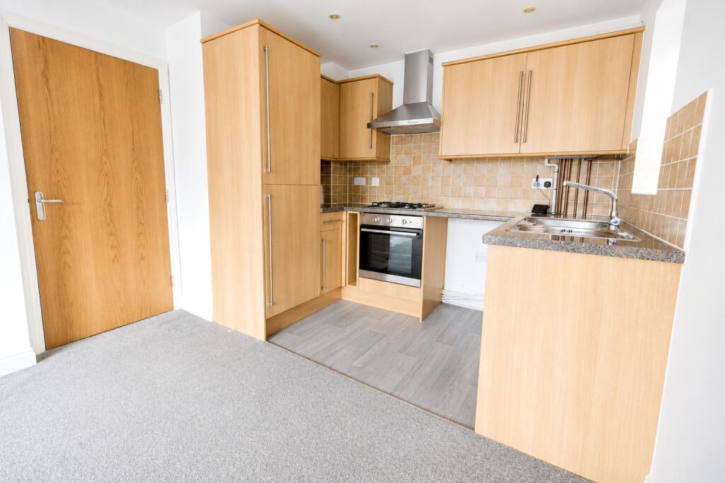 Apartment in Southampton - View 4