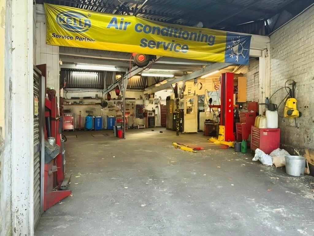Photo 14