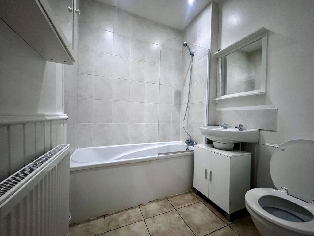 Apartment in Glasgow - More