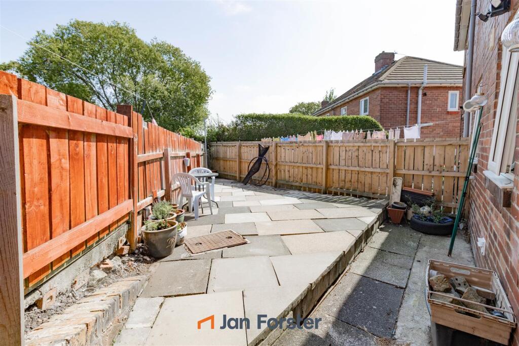 House in Newcastle upon Tyne, Tyne and Wear - More