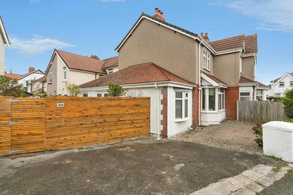 Main image of property: Penrhyn Avenue, Rhos On Sea, Conwy, LL28