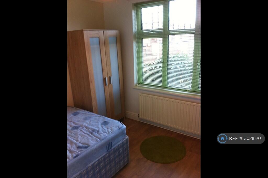 House in Nottingham - View 2