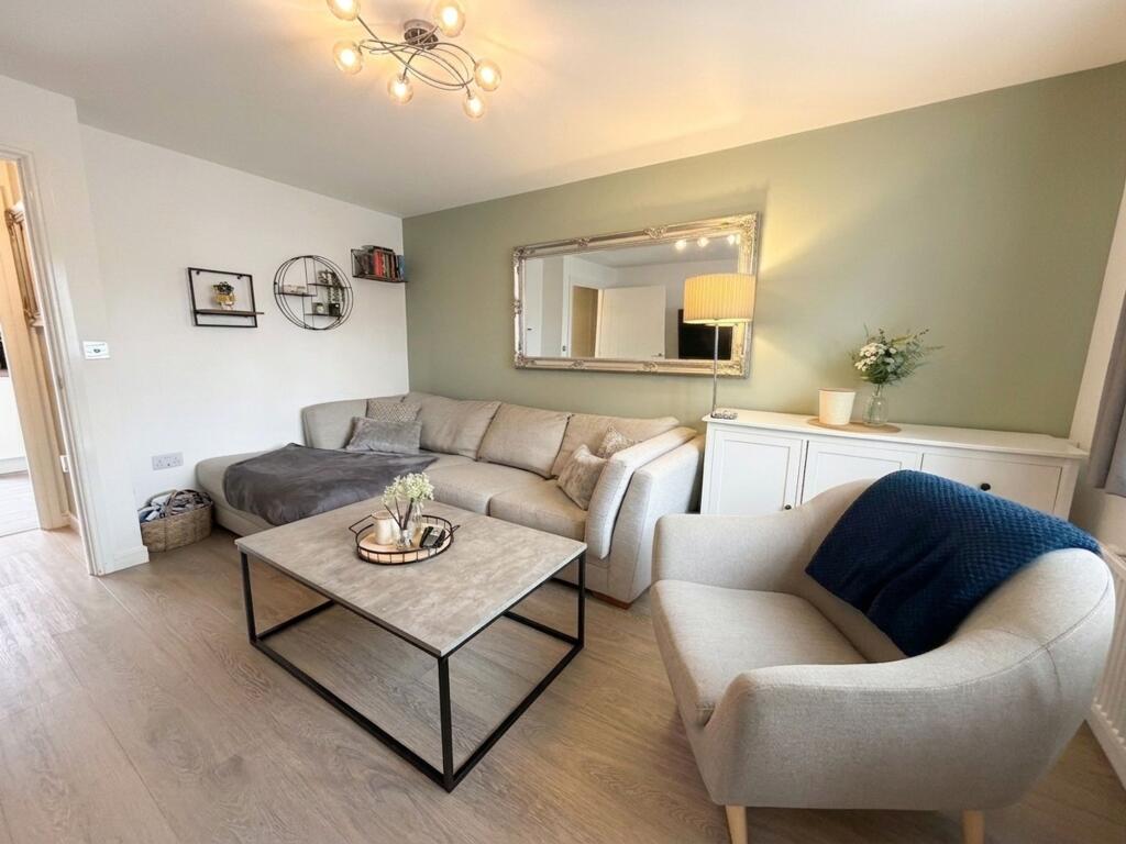 House in South Kesteven, Green Hill, Grantham - View 2