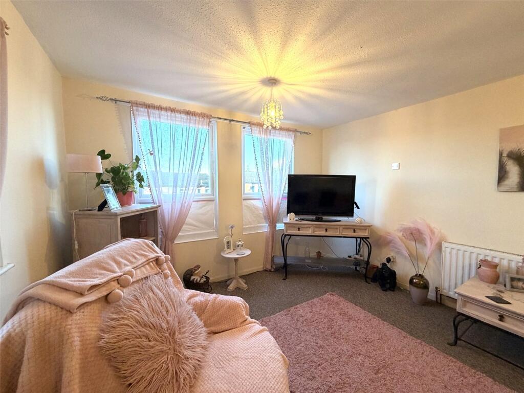 Additional image 4 of Selcombe Way, Birmingham, West Midlands, B38