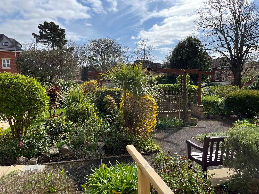 Apartment in Bournemouth - View 2
