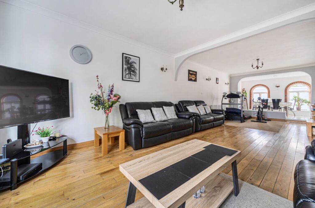 Newnham Avenue, Bedford photo 2