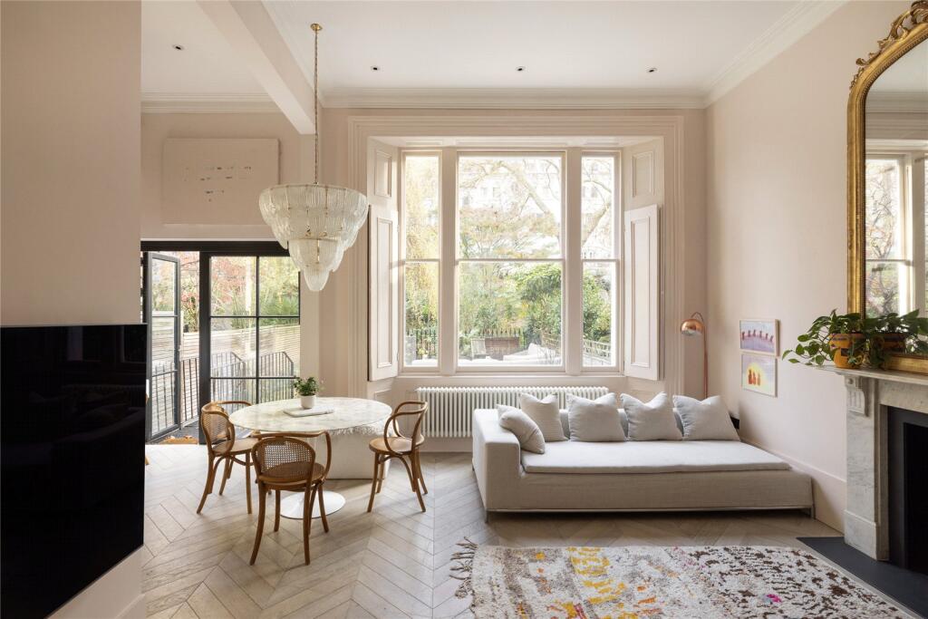 Main image of property: Arundel Gardens, Notting Hill, W11