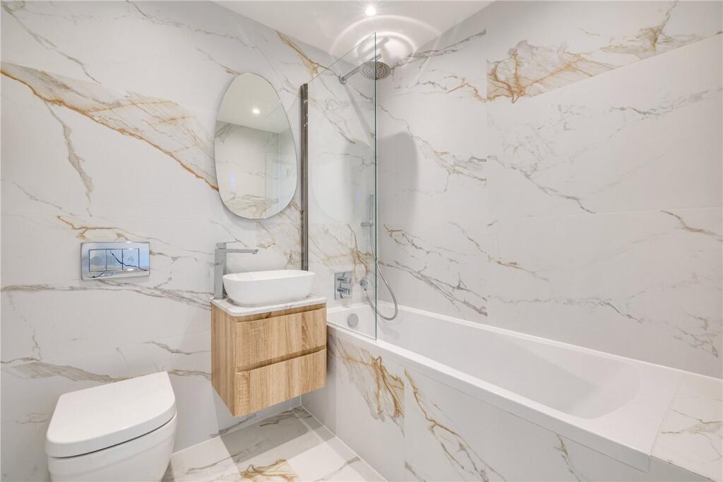 Apartment in London - View 3