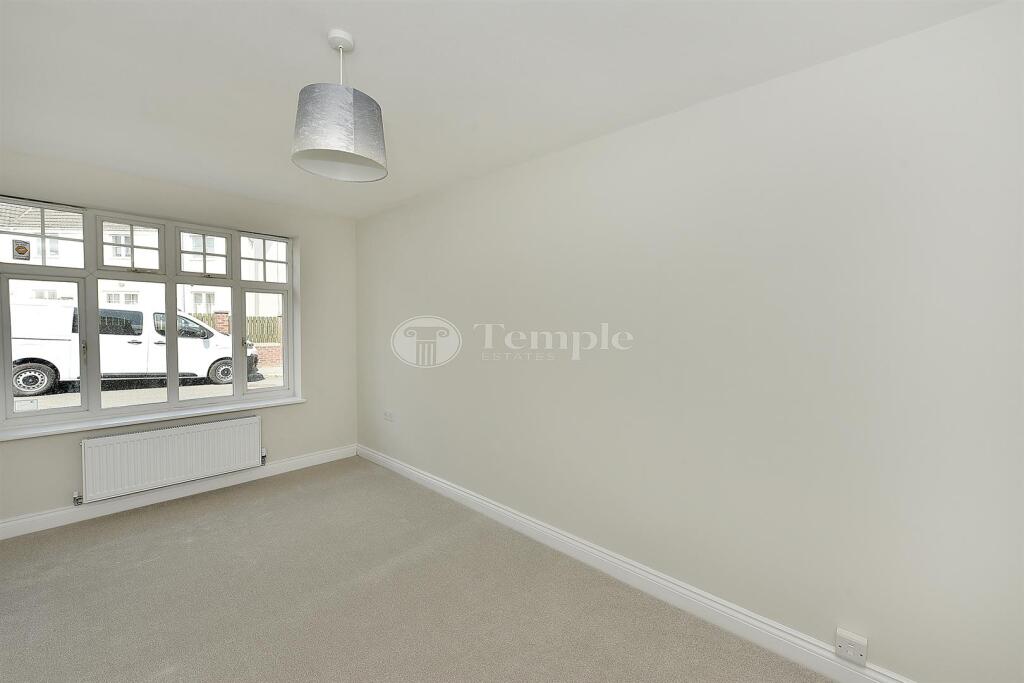 House in Mansfield, Berry Hill - View 5