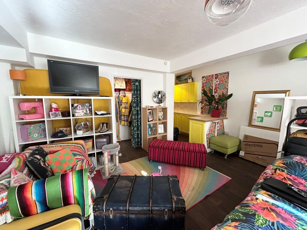 Apartment in Bournemouth - View 3