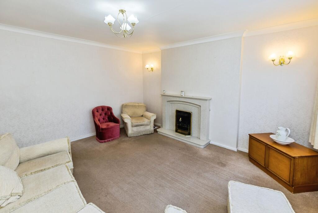 House in Wirral, Liverpool City Region - View 3