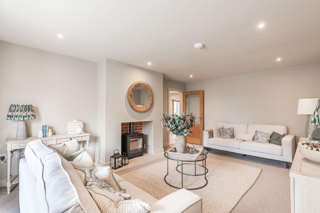 House in Mid Suffolk, Mendlesham - View 2