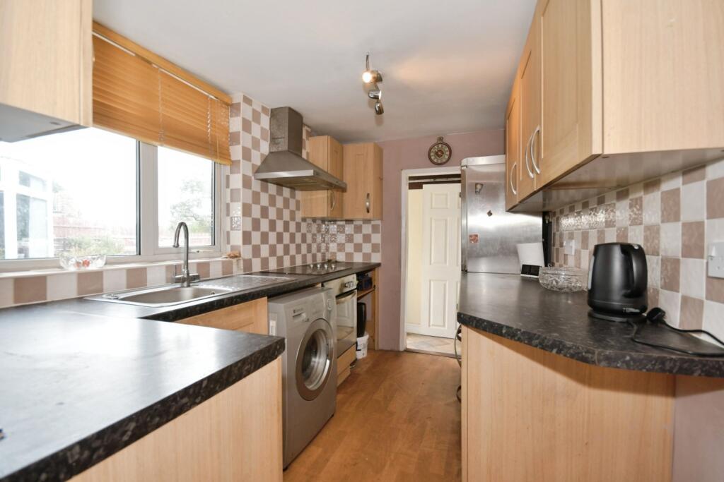 House in North East Derbyshire, Grassmoor, Hasland and Winswick - More