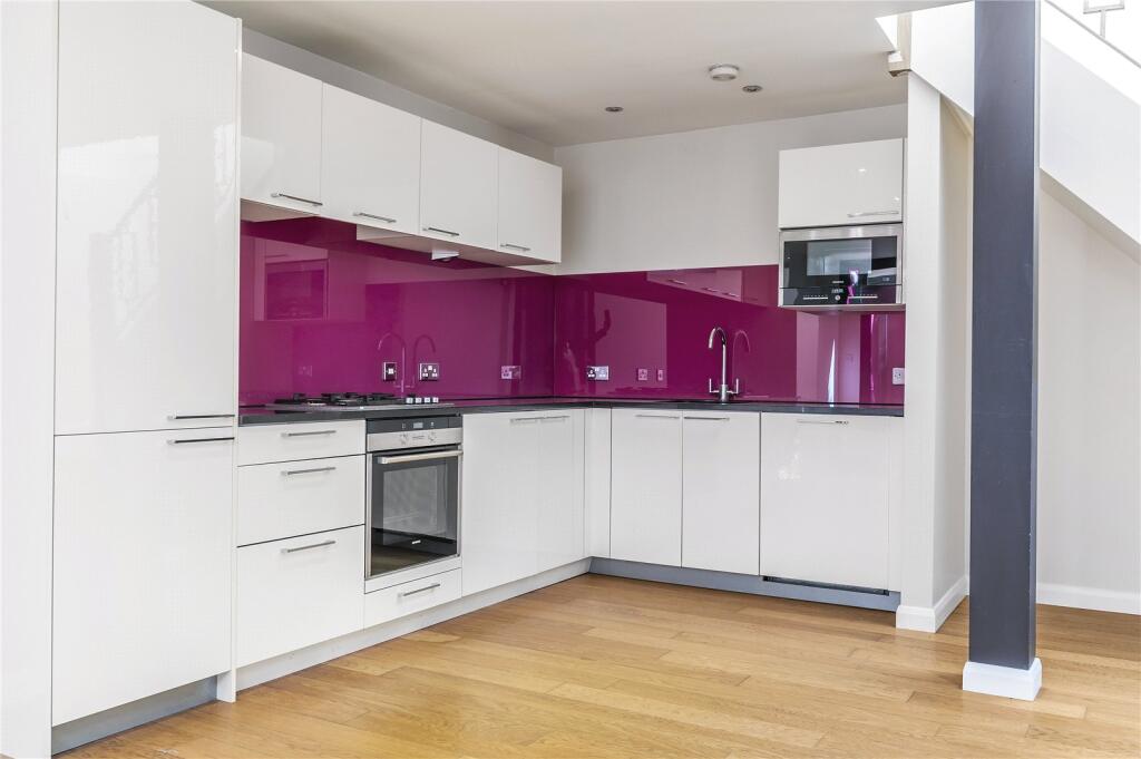 Apartment in London - View 5
