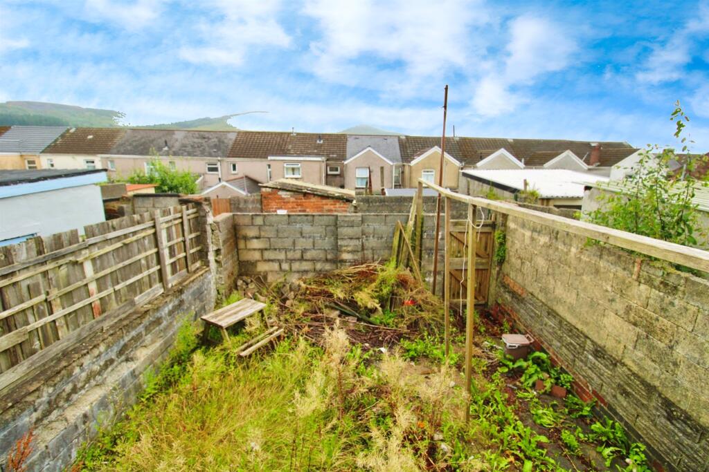 House in Cardiff, Maesteg - View 2
