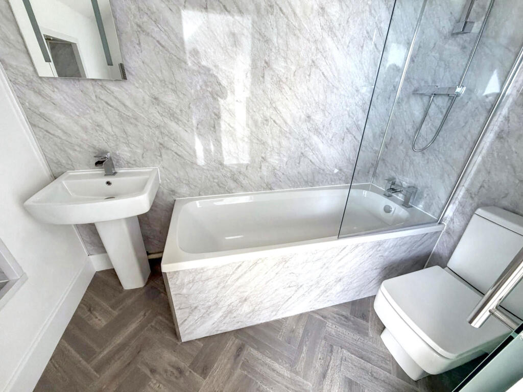 Apartment in North Shields, Preston - More