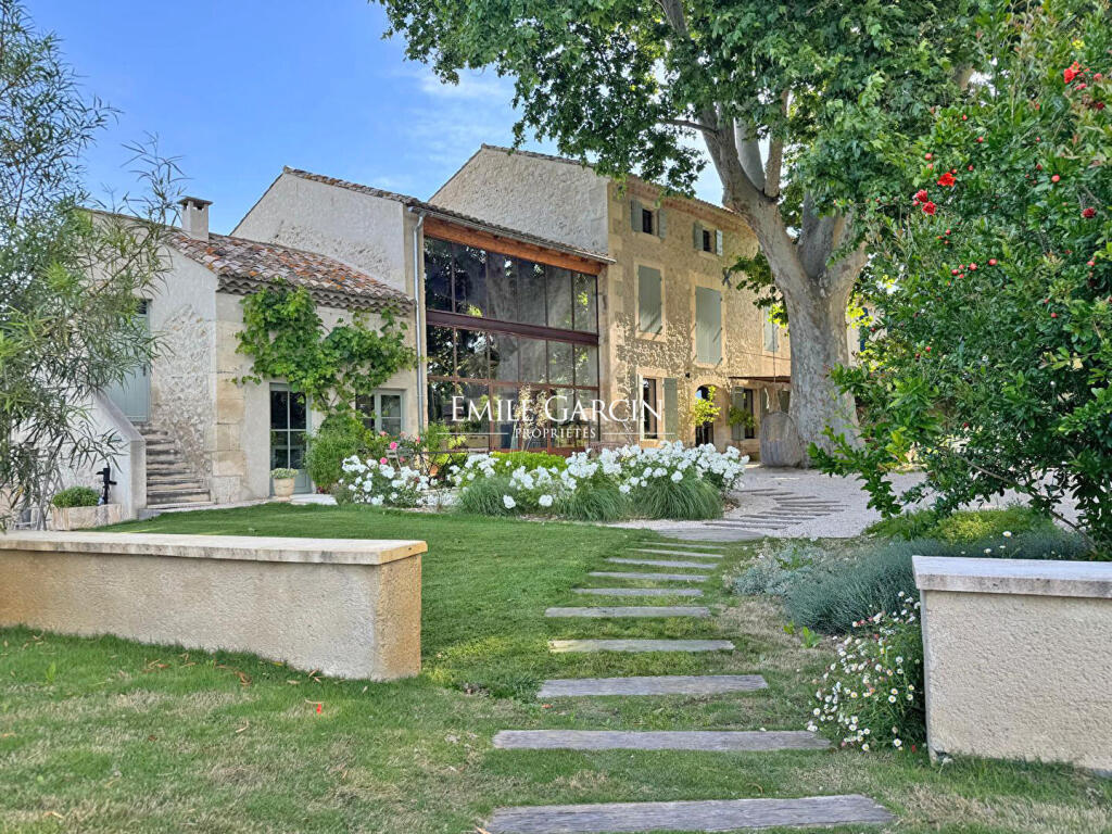 Main image of property: Provence-Alps-Cote d`Azur, Bouches-du-Rhône, Boulbon