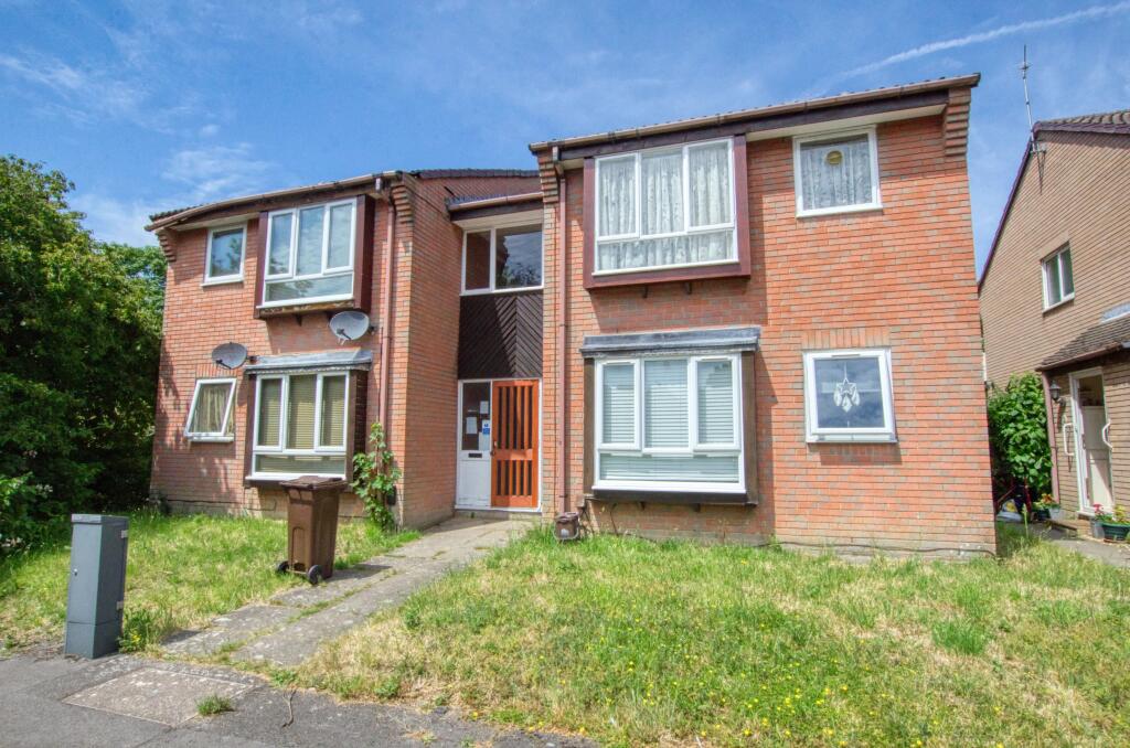 Main image of property: The Oaks, Southampton