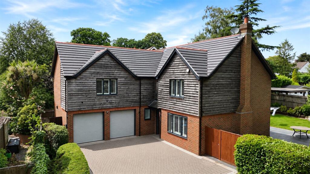 Main image of property: Rownhams Lane, Rownhams, Southampton, Hampshire, SO16