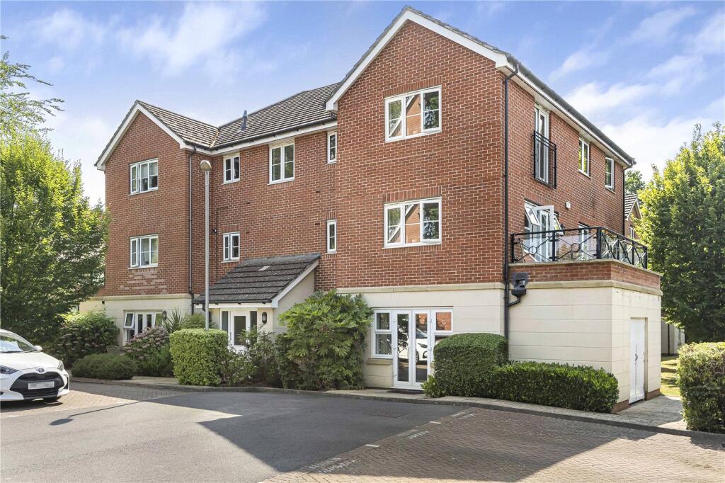 Main image of property: Waterloo Road, Crowthorne, Berkshire, RG45