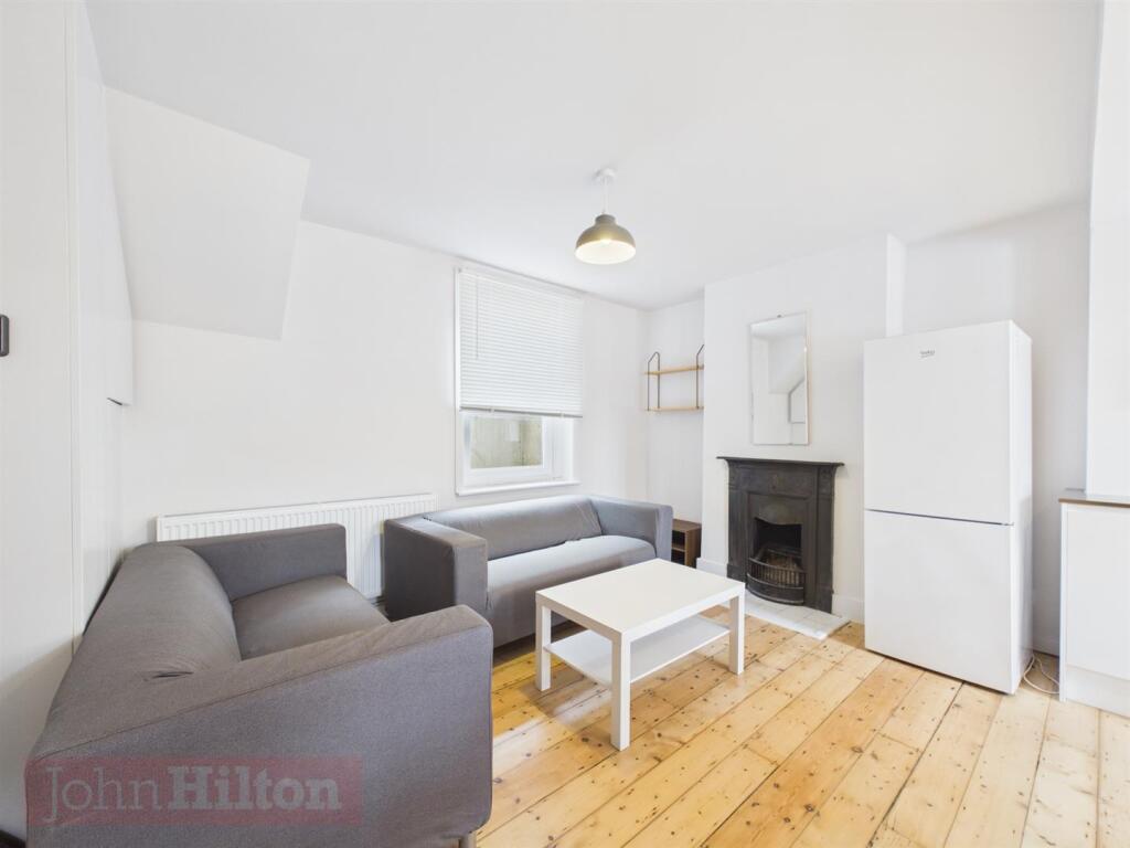 House in Brighton, Round Hill - View 4