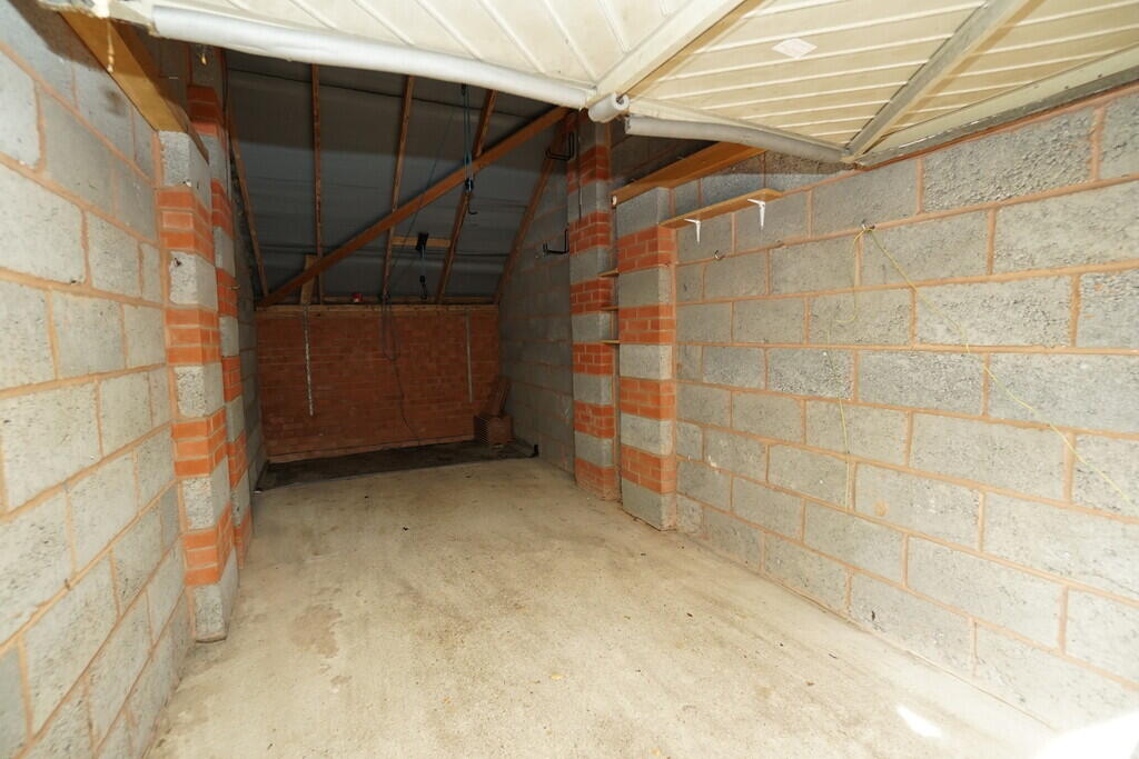 Garage 4, Carne Place - View 3