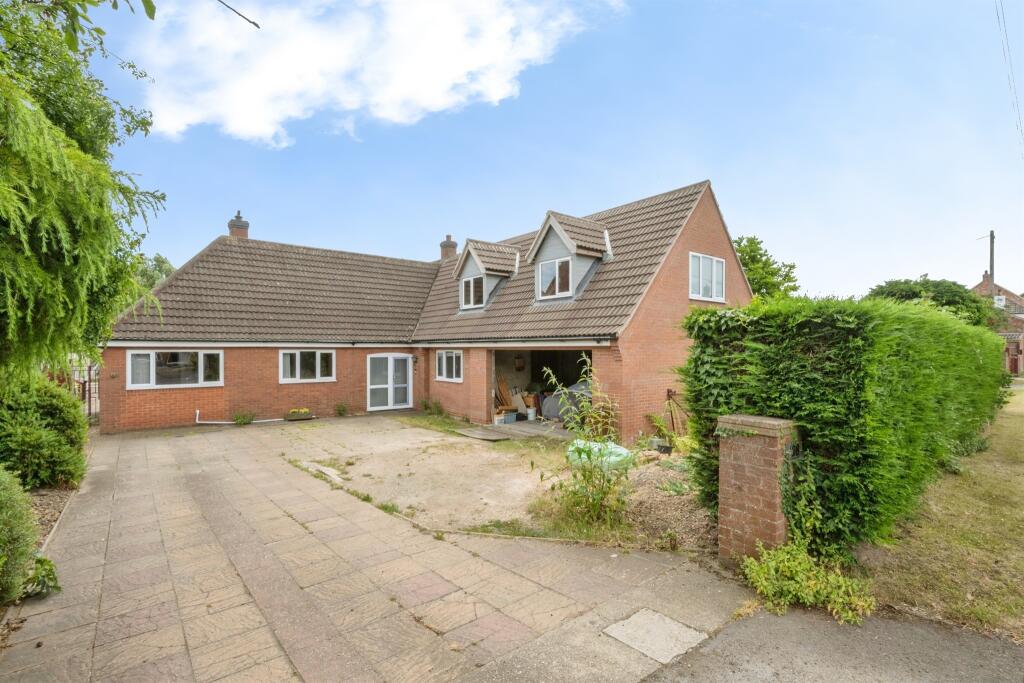 Main image of property: Low Burgage, Winteringham, Scunthorpe