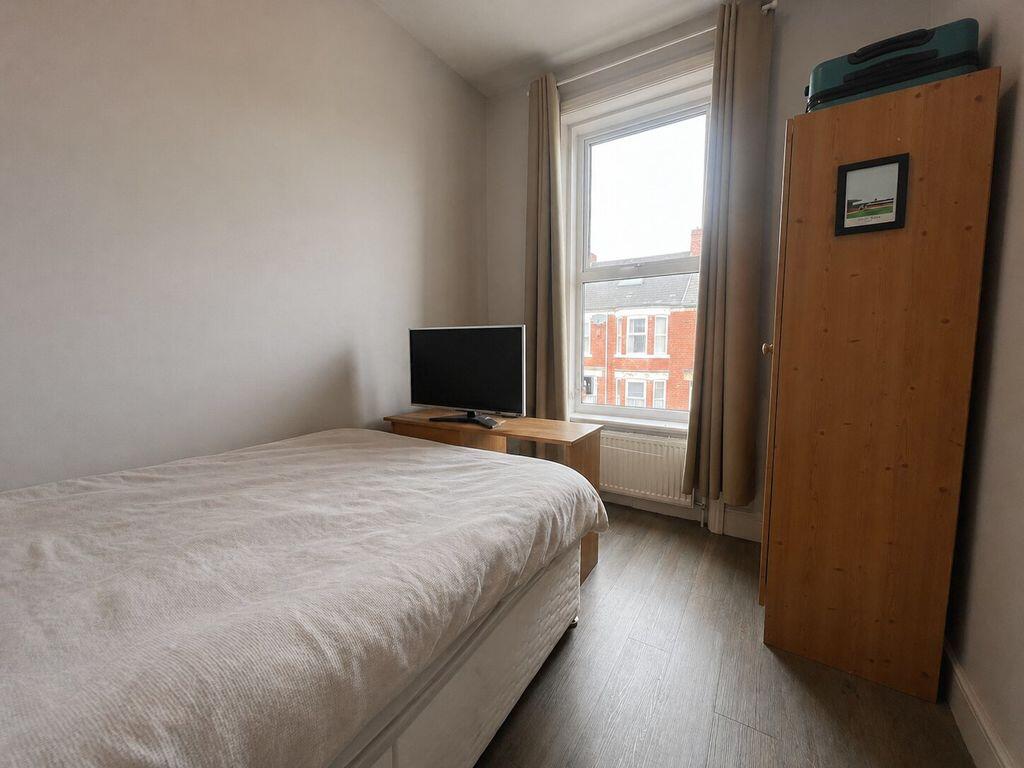 3 bedroom flat for rent