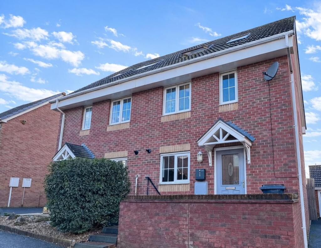 Main image of property: Fencote Road, Leicester, LE5