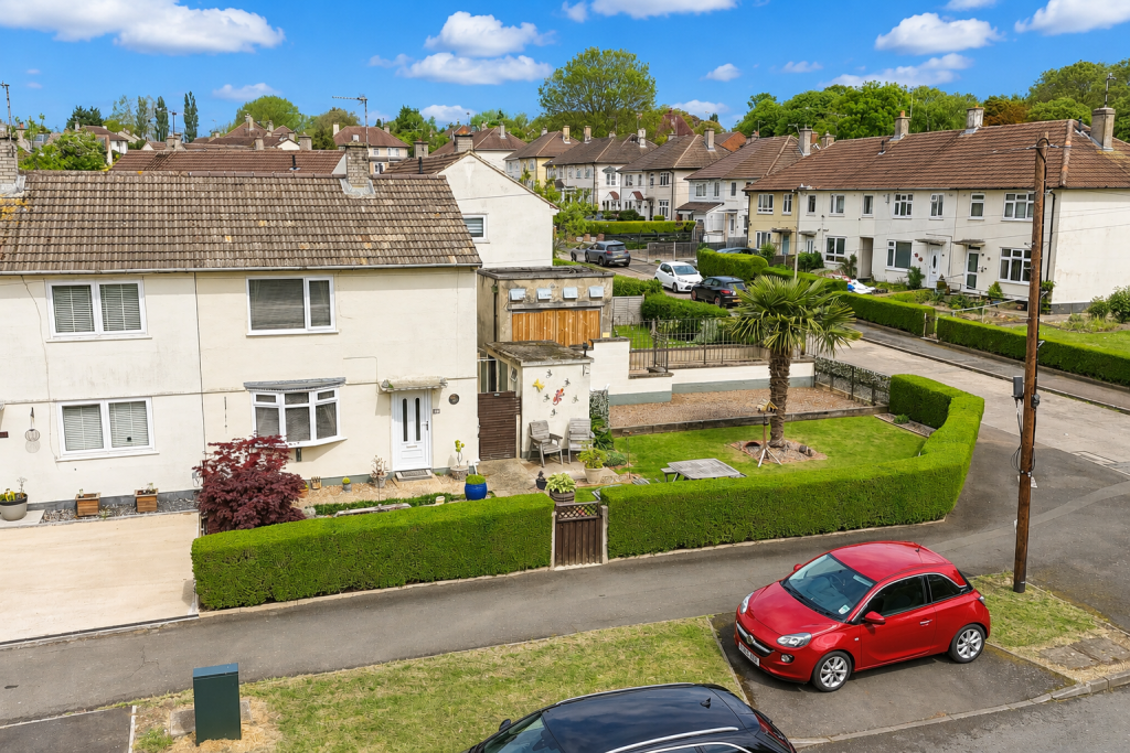 Main image of property: New Romney Crescent, Leicester, Leicestershire