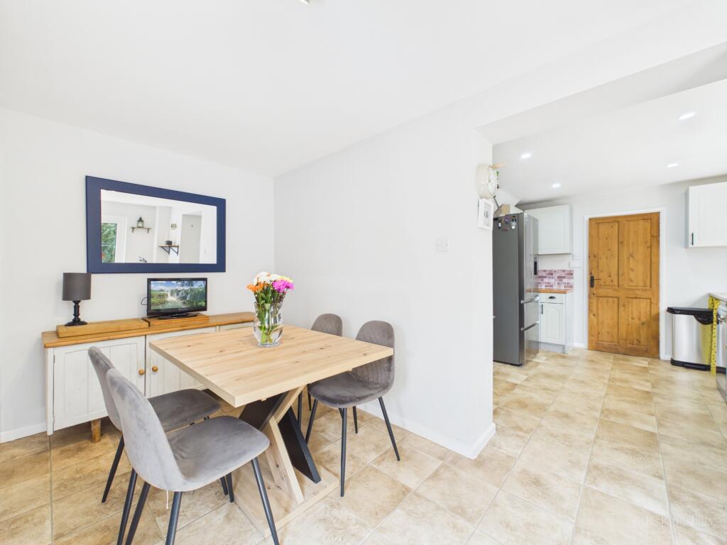 House in Lane End, Buckinghamshire - View 4