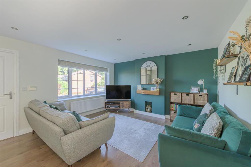 Mendip Close, Ashby-De-La-Zouch, LE65 photo 3