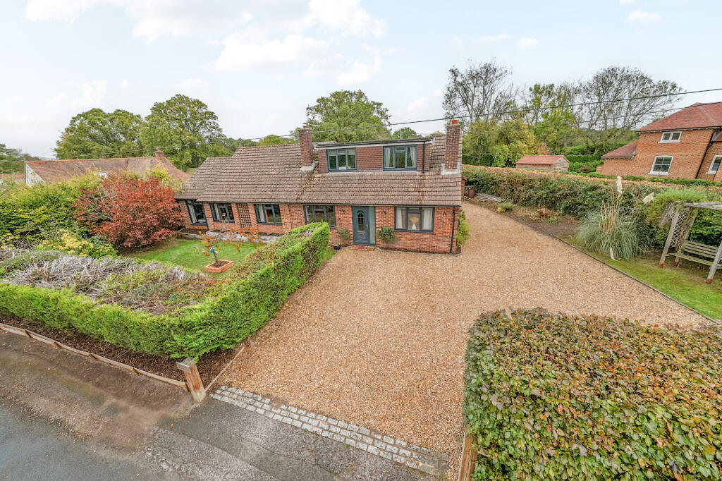 Main image of property: Post Office Road, Hungerford, RG17