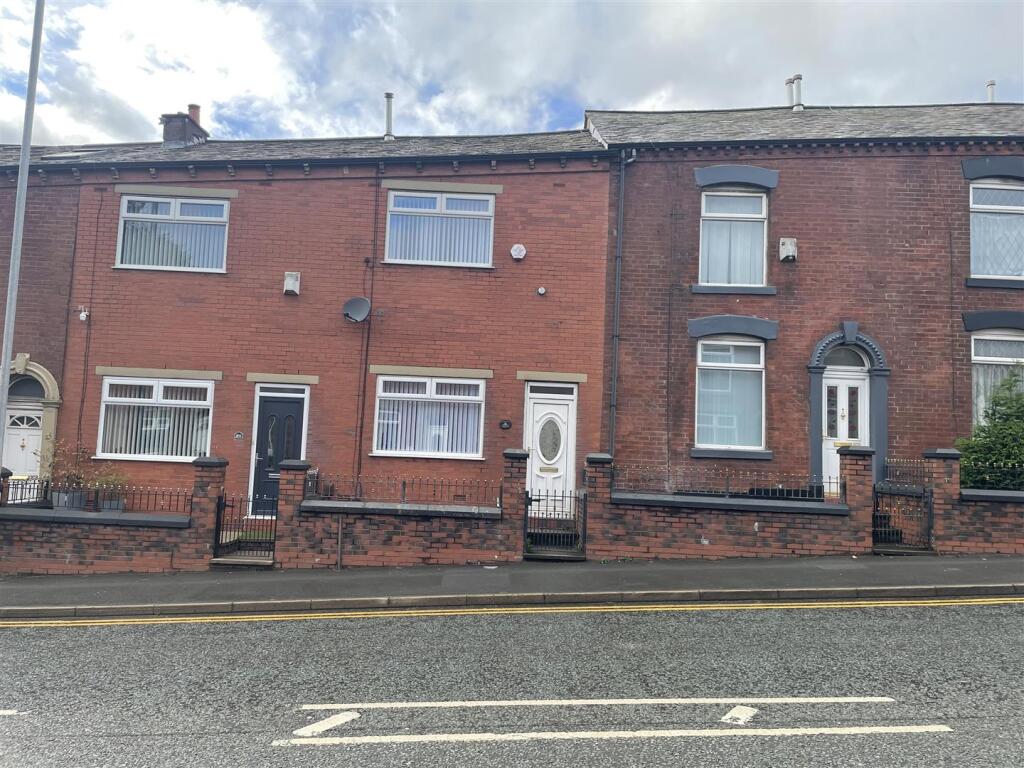 Main image of property: Ripponden Road, Oldham