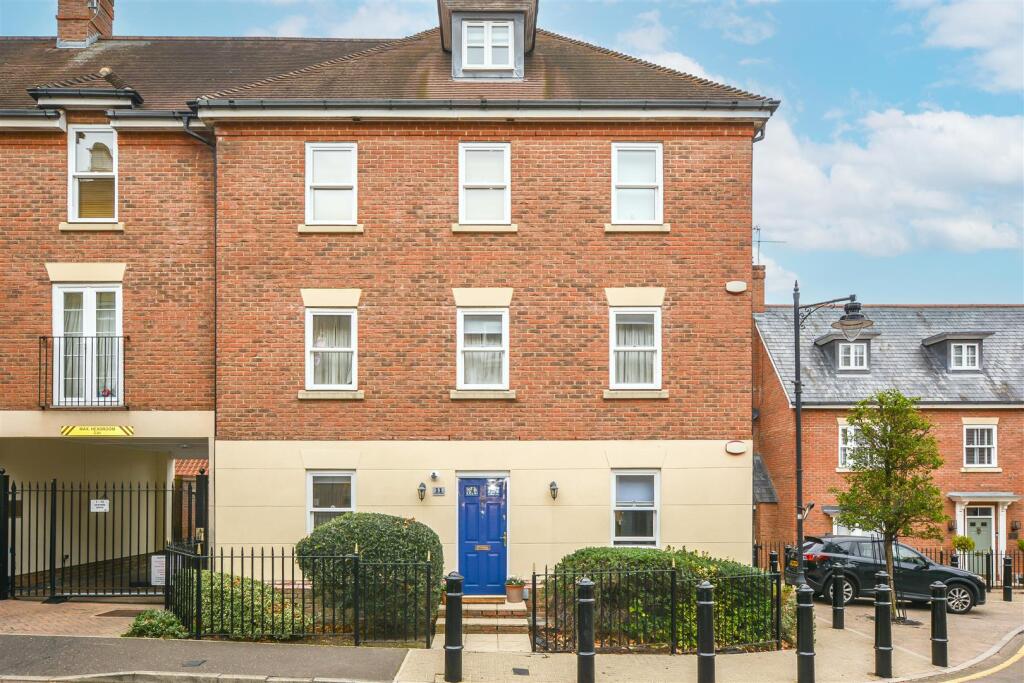 Main image of property: Sawyers Grove, Brentwood