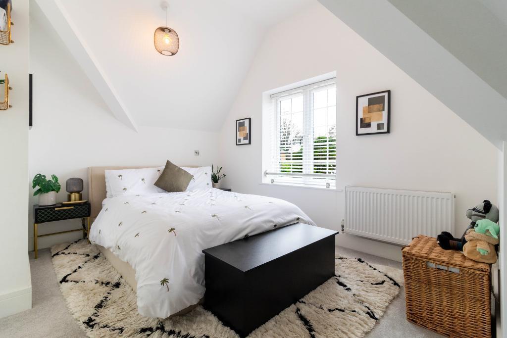 Main image of property: West Hill, Sanderstead, Surrey, CR2 0SB