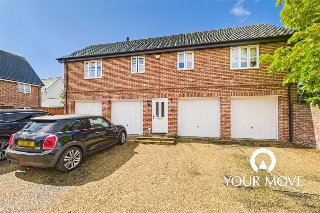 2-bed house on Tudor Rose Way, Harleston, Norfolk, IP20, £170,000