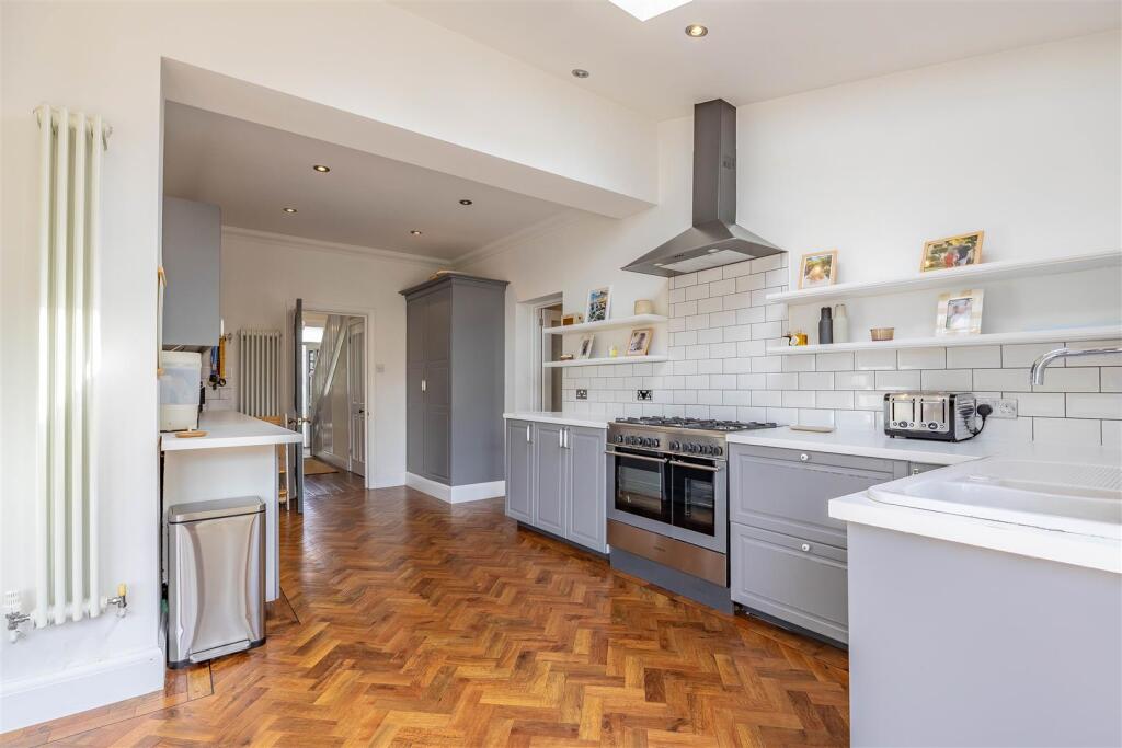 House in Southend-on-Sea, Leigh-on-Sea - View 5