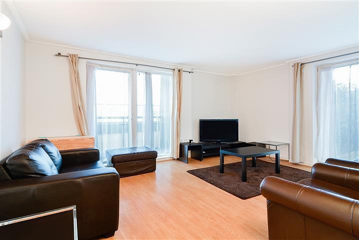Main image of property: Seacon Tower, Hutchings Street, London, E14