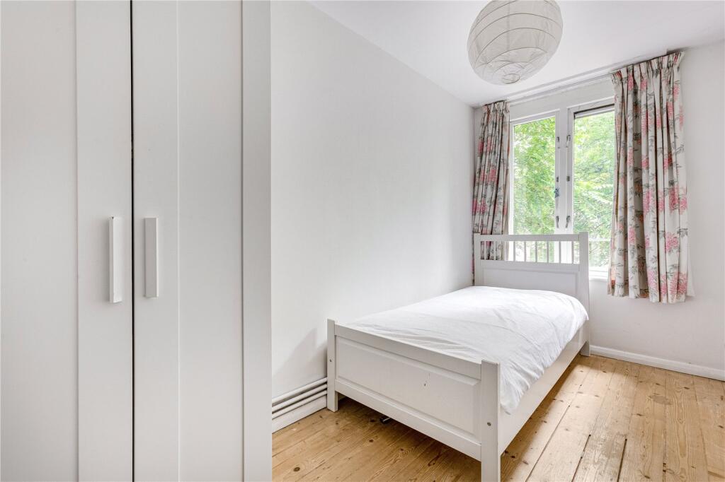 Apartment in London - View 4